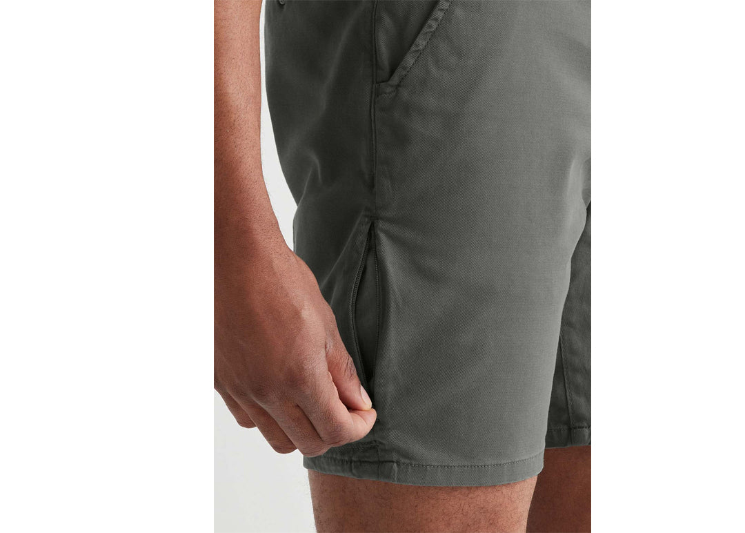Duer Men's Live Free Journey Short 9"